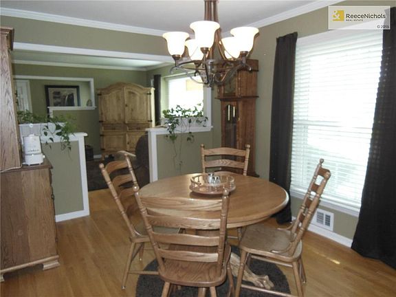 4th image of 4414 S Cambridge Ct