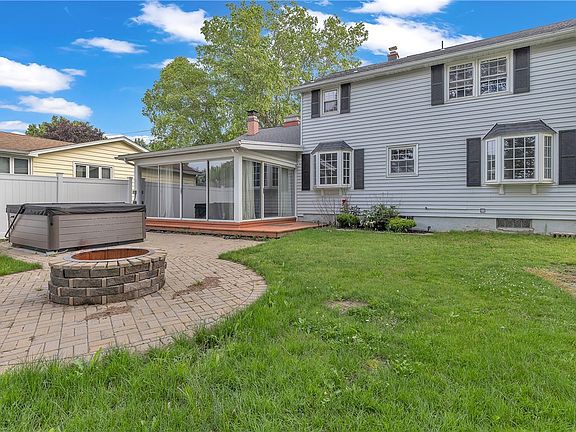 5th image of 465 Rowley Rd