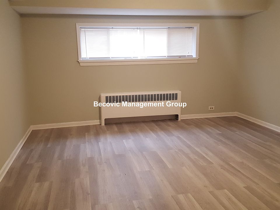 1st image of 4452 N Lockwood Ave #G