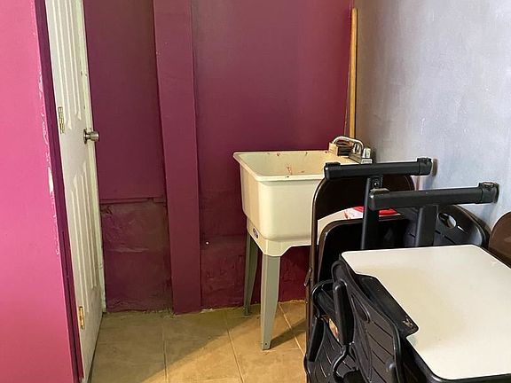 3rd image of 5222 W Girard Ave