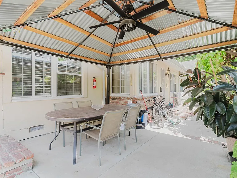 6024 Coldwater Canyon Ave — Photo 20
