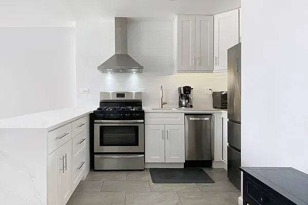 Rented by Compass | media 17