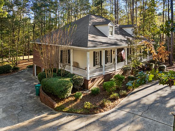 5th image of 9 Canebrake Blvd