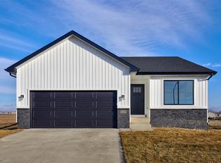 2419 Spruce St, Granger, IA 50109