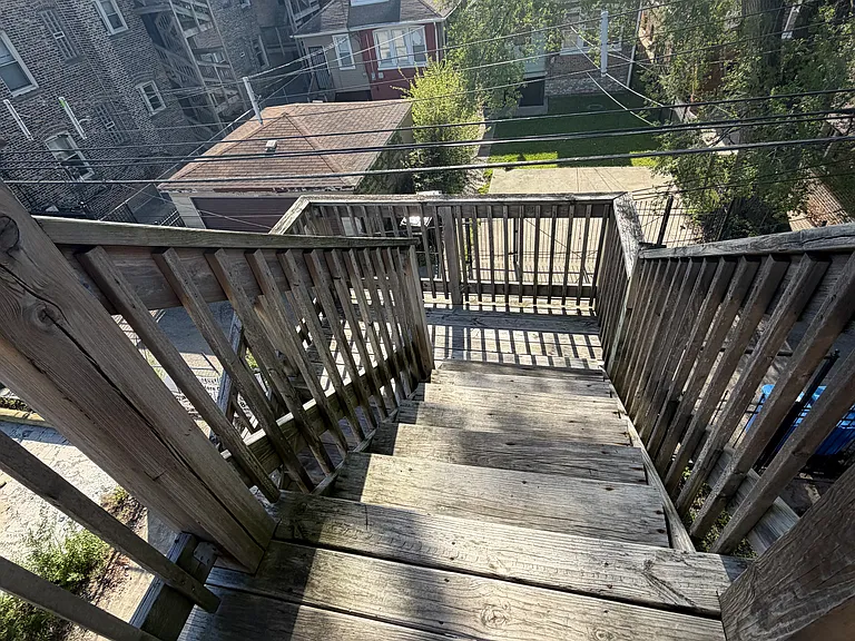 7952 S Ashland Ave #2R — Photo 8
