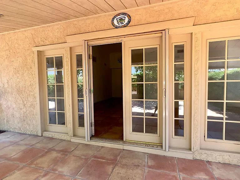 40064 Silktree Ct — Photo 2