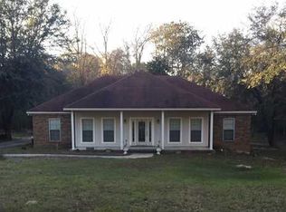135 Southern Oak, Lucedale, MS 39452