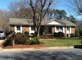 4617 Knightbridge Rd, Greensboro, NC 27455