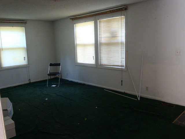 2nd image of 652 Boulevard Rd