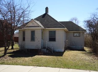 413 W 2nd Ave, Keewatin, MN 55753