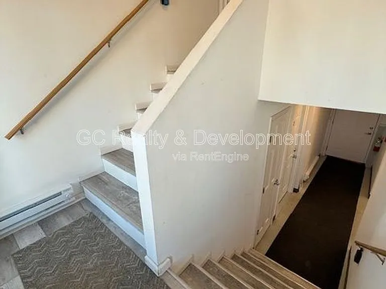 284 W Windsor Ter #2 — Photo 14