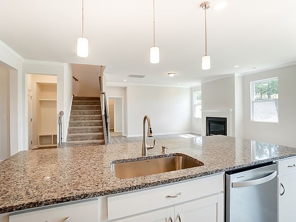 Photo representation of the Crosby plan. Colors, finishes and options will vary.