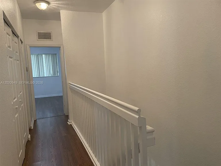 8835 S Isles Cir #0 — Photo 8