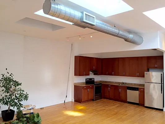 Rented by United American Land | media 22