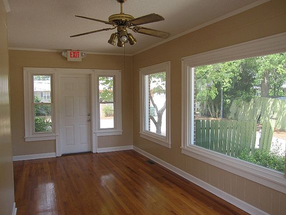2nd image of 724 Highland Park Dr