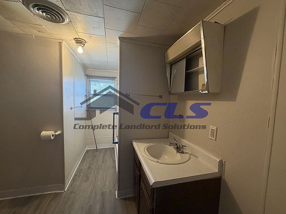4th image of 1811 N 8th St #3