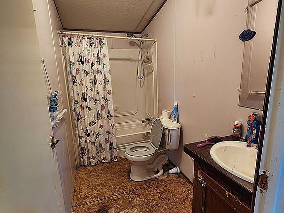 5th image of 11693 NW 73rd Ct