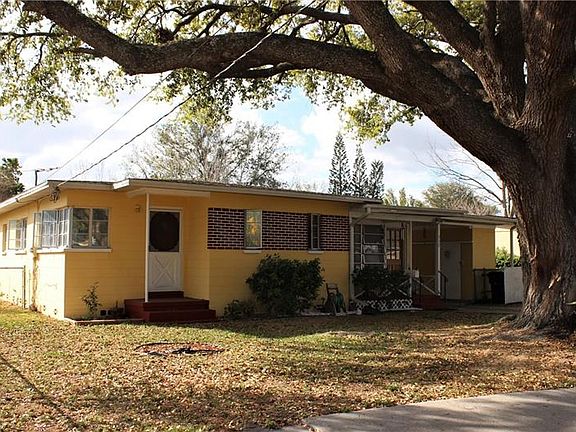 2nd image of 712 Mercado Ave