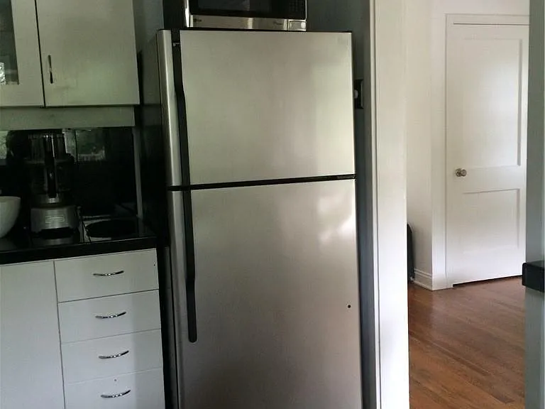 3416 Enfield Rd #B — Photo 12