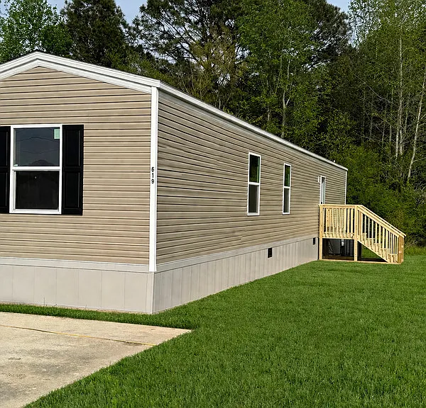 621 Anna Dr #621 — Photo 1