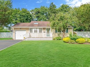 2804 John Roe Smith Ave, Medford, NY 11763