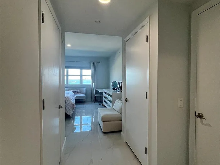 2650 Lake Shore Dr #803 — Photo 24
