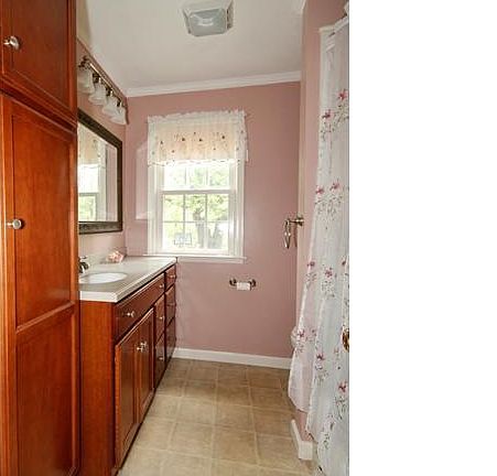 3rd image of 4995 Alexander Dr