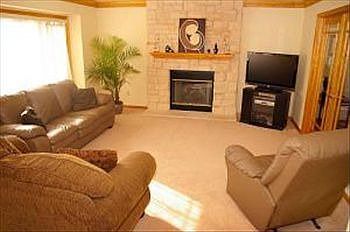 2nd image of W226N7328 Woodland Creek Dr