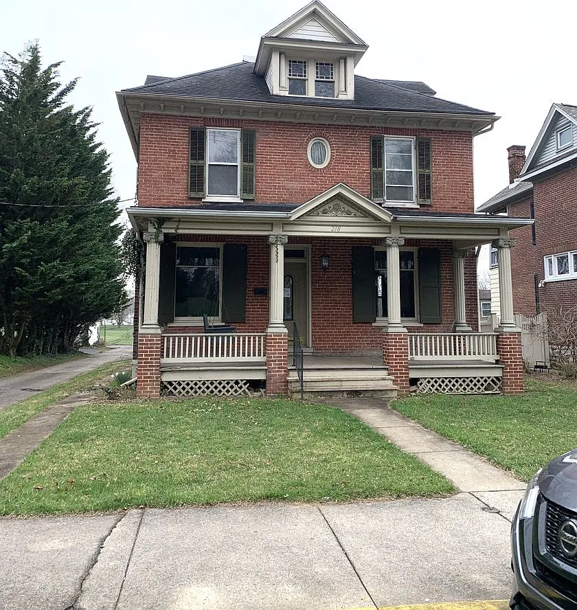 Currently Leased Until 8/31/2026 — Photo 2