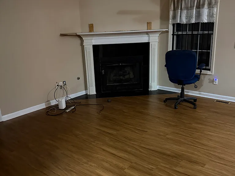 4240 Fallbrook Dr — Photo 3