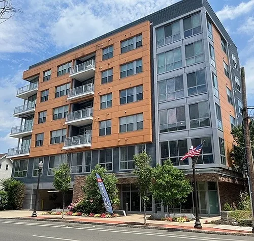 Bedford Hall Apartments Photo 1