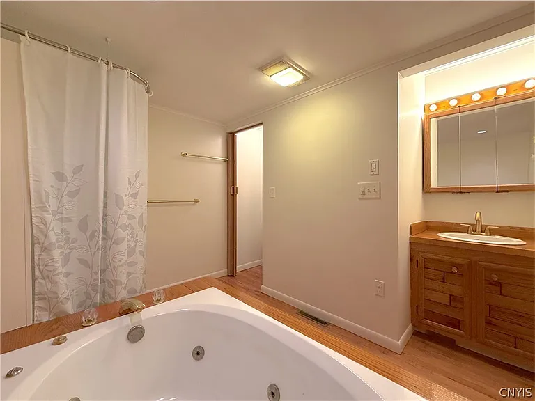 4055 Bristol Rd — Photo 29