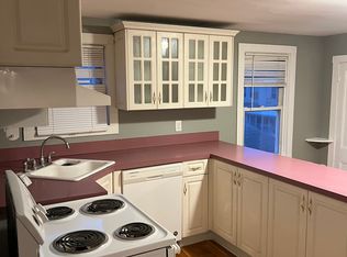 33 Bigelow St #3, Fall River, MA 02720