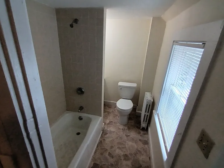 4 Park St #1 — Photo 22