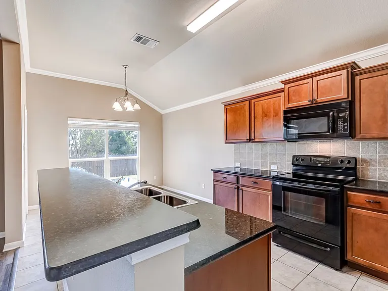 7431 Amber Meadow Loop — Photo 11