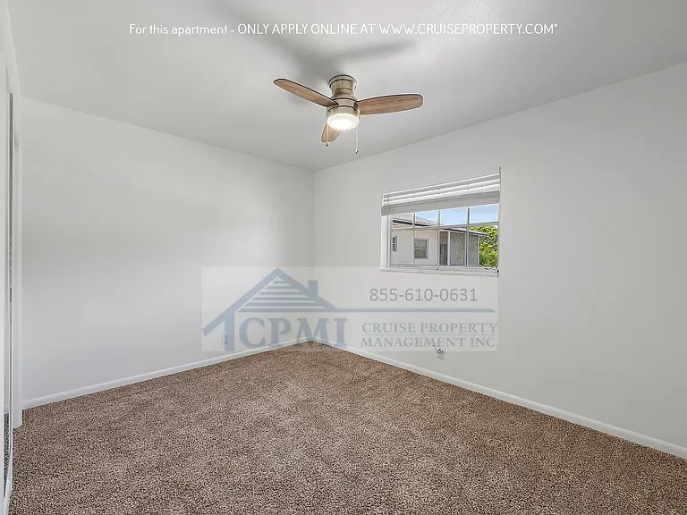 Ocean House - 360 Fiesta Ave Jupiter, FL 33469 — Photo 9
