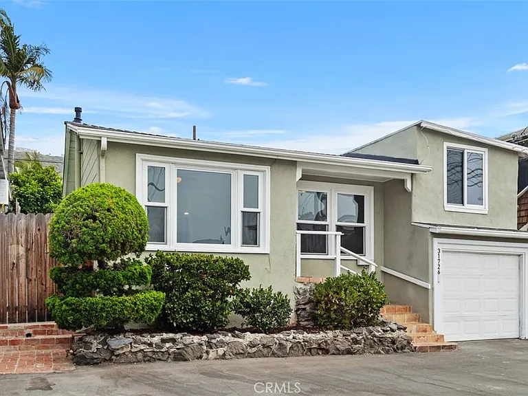 31726 Virginia Way — Photo 2