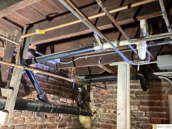 omaha-nebraska-442098574 picture