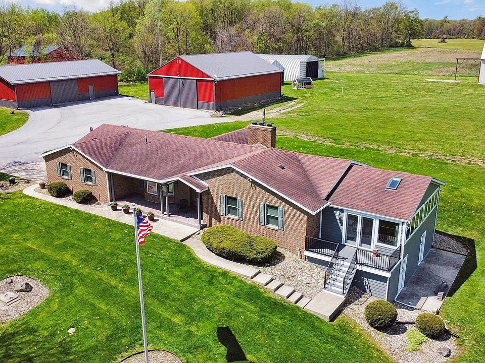 63777 Oak Rd, South Bend, IN 46614 | Zillow
