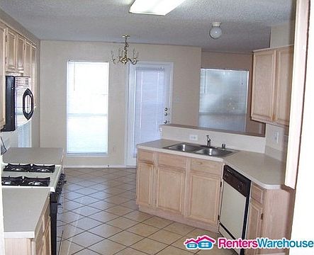 3rd image of 4209 Baccarat Dr