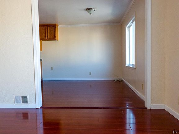 4th image of 224 Village Way