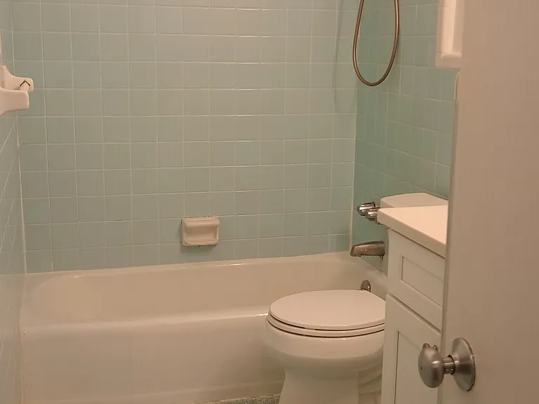 146 Jackson St #1 — Photo 8