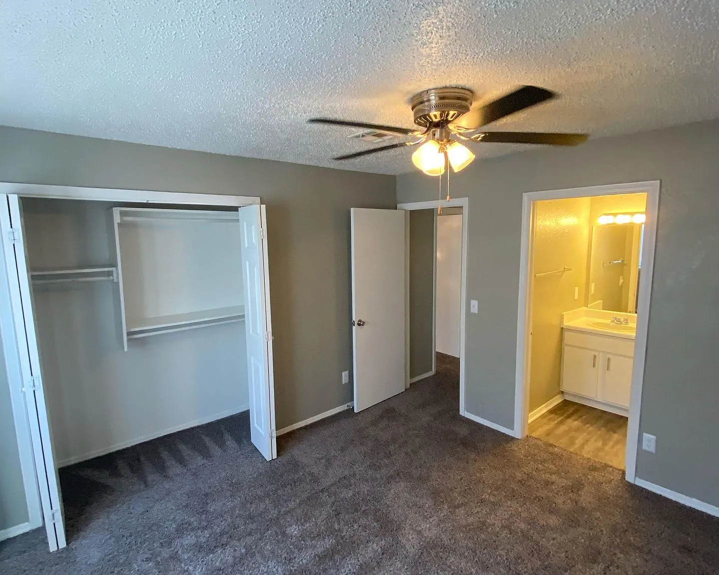 The Bryant Apartment Homes — Photo 3