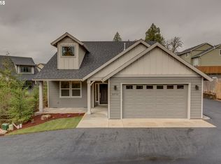 39734 Wall St, Sandy, OR 97055