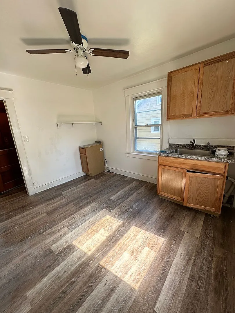 4801 Edgar Terrace — Photo 4