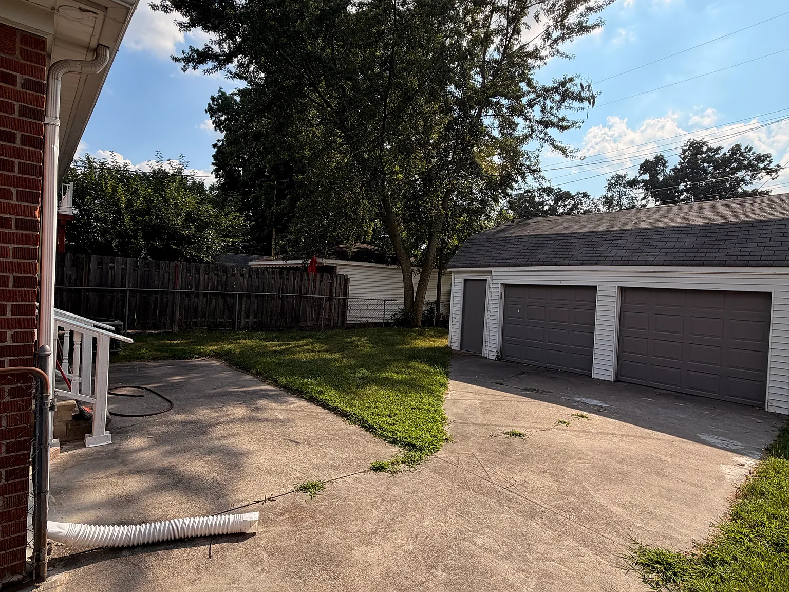 3 bed, 2106 sqft, $2,650 — Photo 3