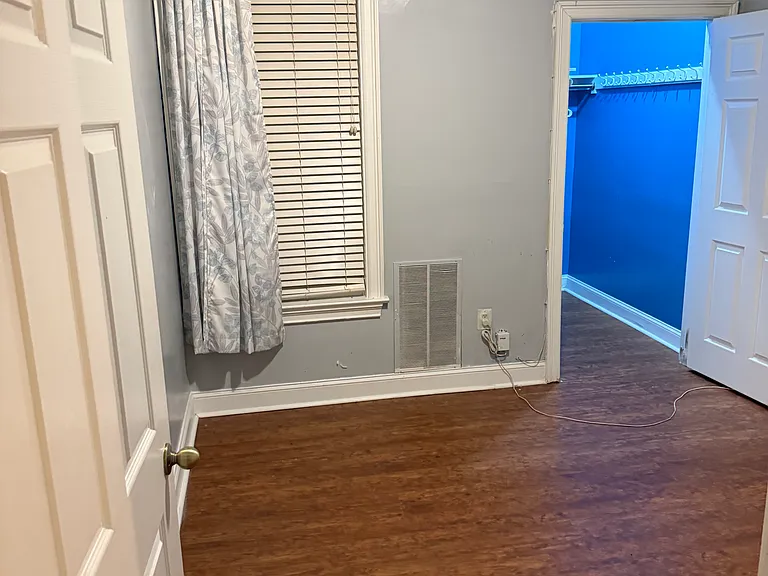 2712 Gresham Way #103 — Photo 26