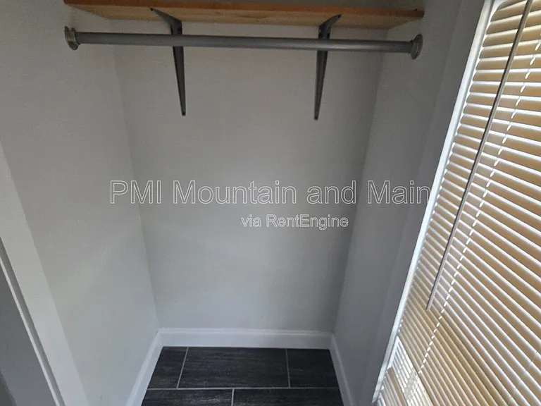 161 Logan Ave — Photo 32