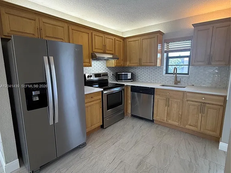 9273 SW 8th St #311 — Photo 2