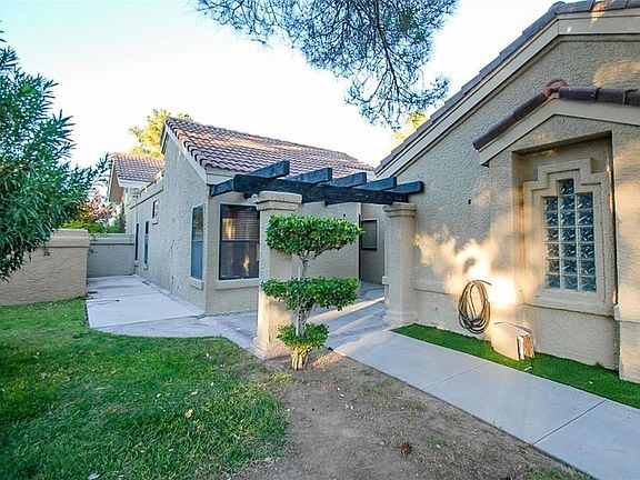2nd image of 4586 Weeping Willow Dr